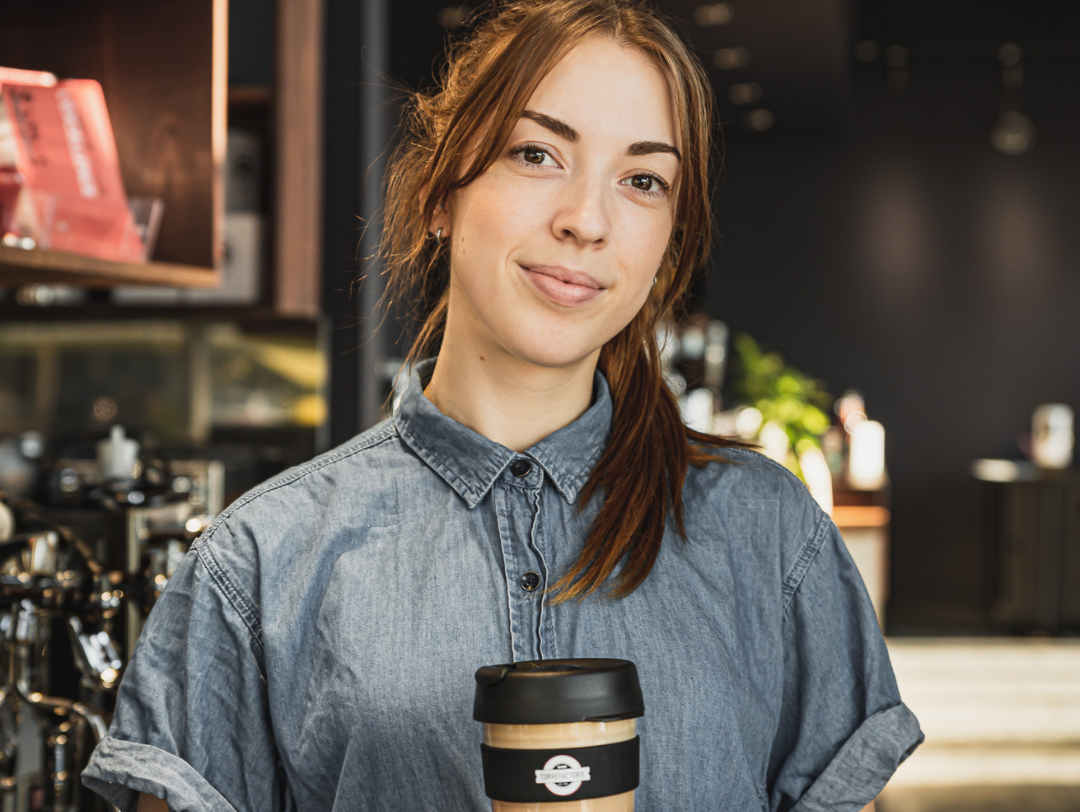 L'humain derrière la tasse, Caroline ☕